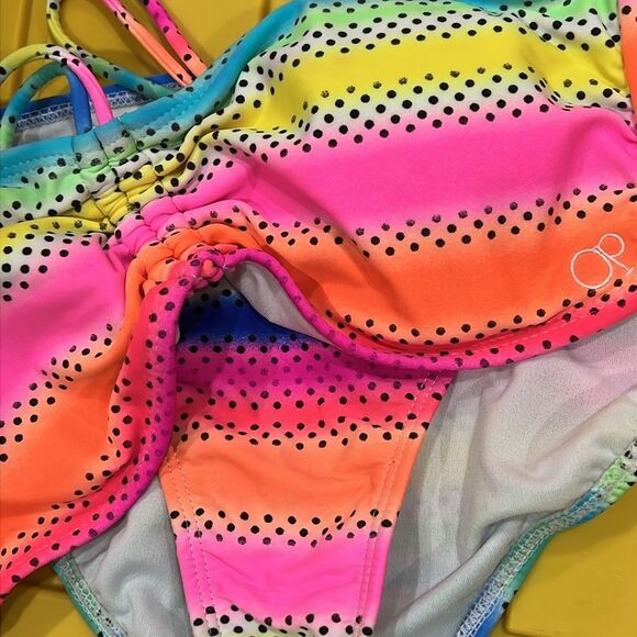 8 Bikini Sets Swimwear Mystery Box (See Pics) - Picture 5 of 9
